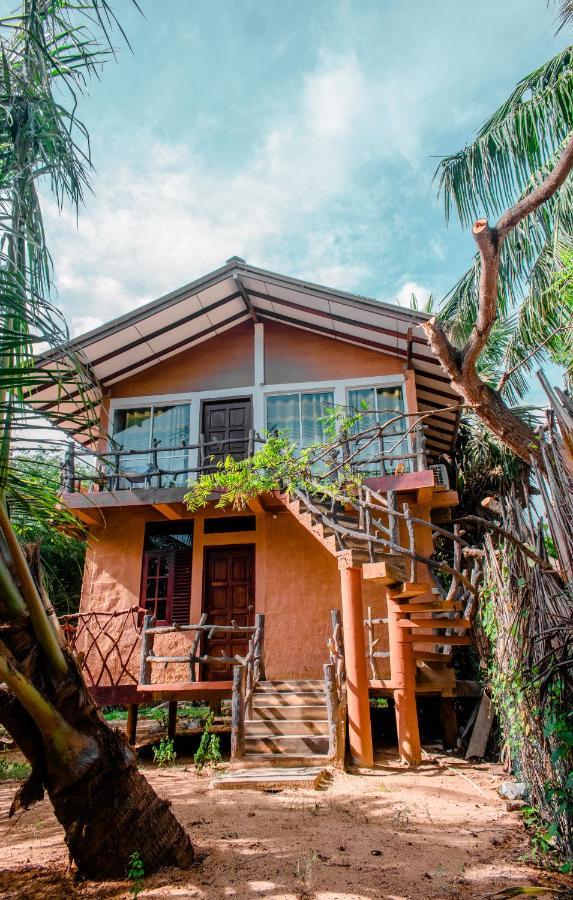 טיסמהרמה Sarada Beach Resort Yala מראה חיצוני תמונה