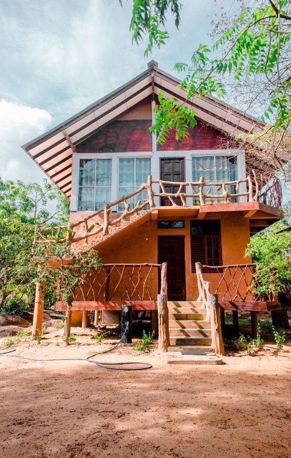 טיסמהרמה Sarada Beach Resort Yala מראה חיצוני תמונה
